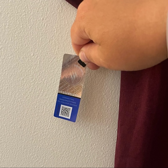 University of Mn Nike DryFit Mens Shirt - Picture 6 of 9